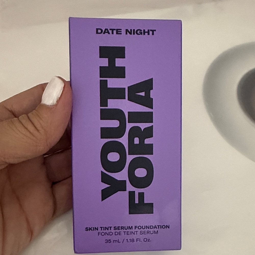 Date Night Skin Tint Serum Foundation - LIGHT